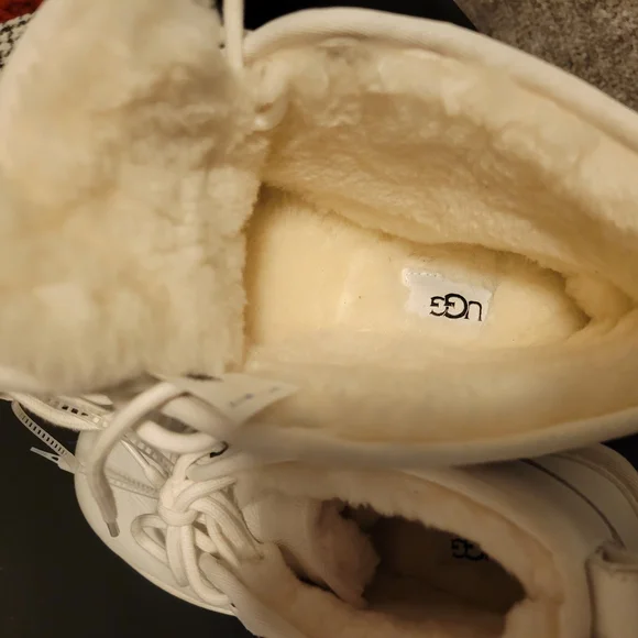 Mens UGG chukka Boots NWT! - Picture 2 of 8